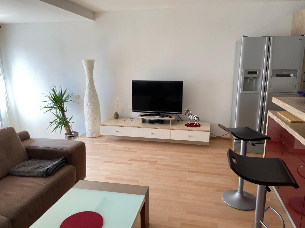 Bright Apartment With A Free Parking Garage @ Wienerberg Viena Exterior foto