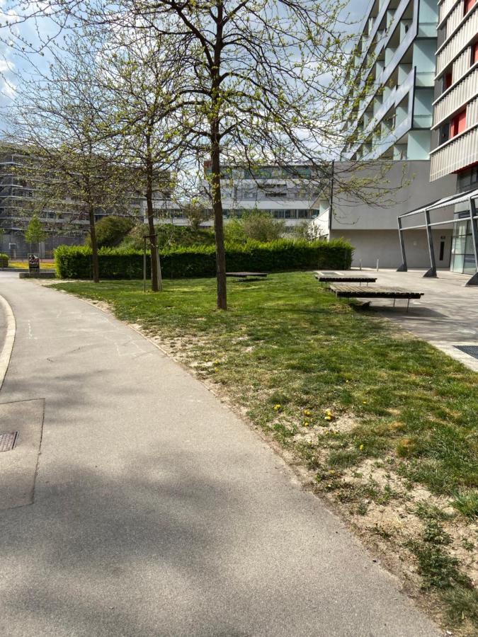 Bright Apartment With A Free Parking Garage @ Wienerberg Viena Exterior foto